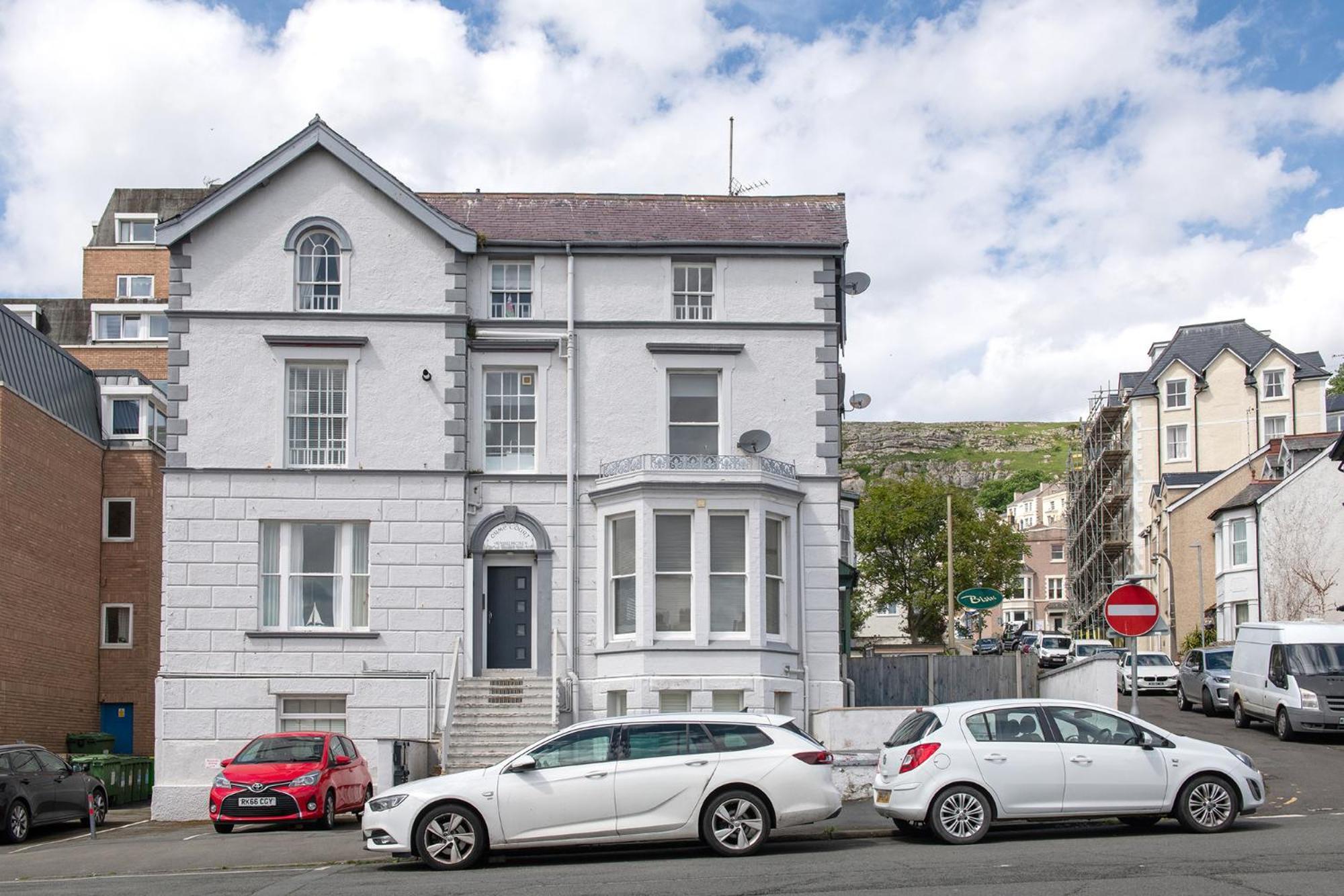 Abbey Road Boutique Holiday Apartment Llandudno Exterior foto